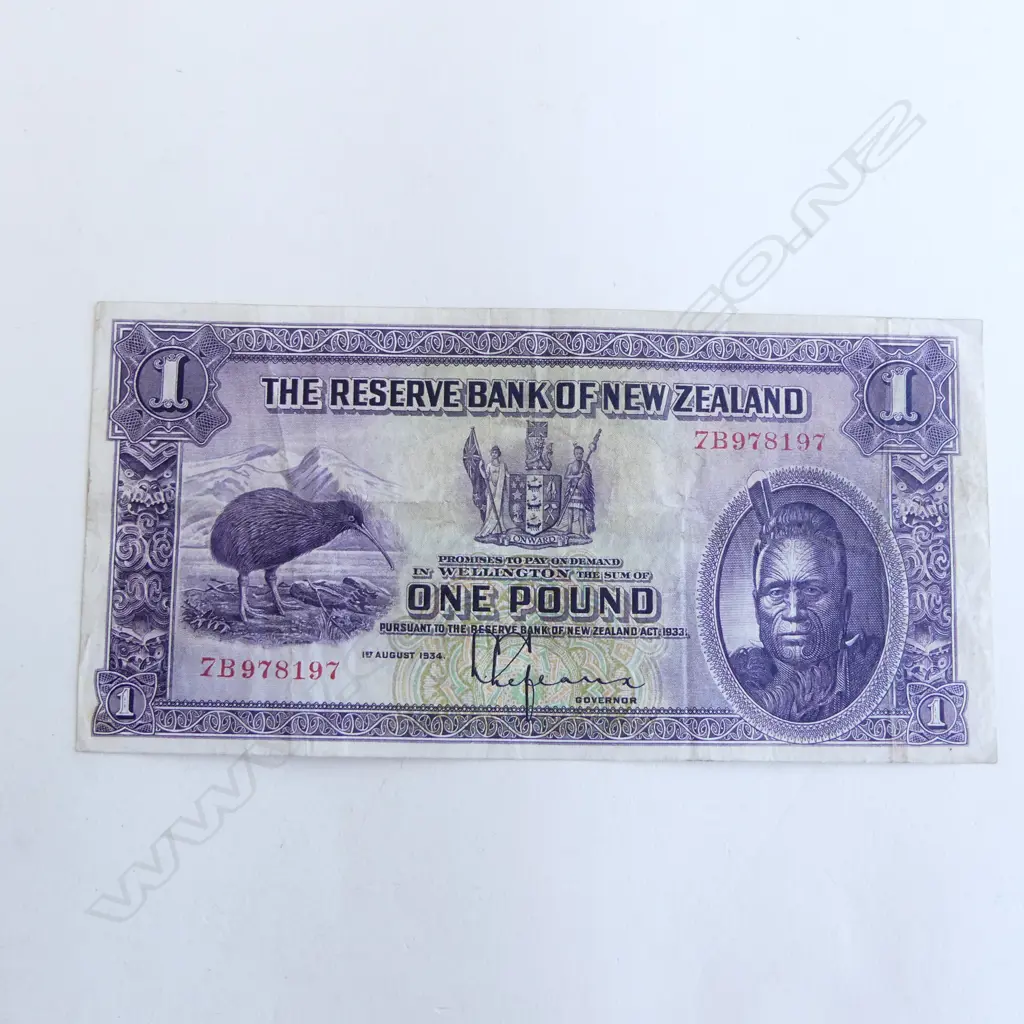 NZ 1 POUND BANK NOTE, LEFEAUX 1934-40 Image 1++