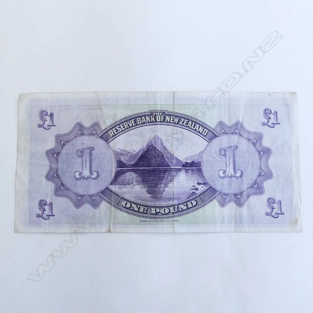 NZ 1 POUND BANK NOTE, LEFEAUX 1934-40 Image 1++