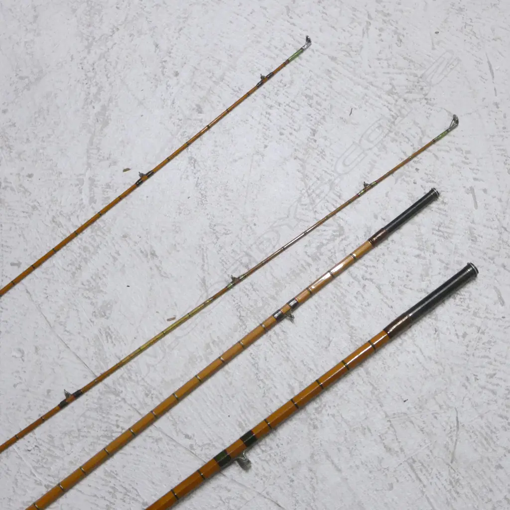 VINTAGE FOUR PIECE SPLIT CANE FRESH WATER ROD 'THE CONNOISSEUR'  Image 1++