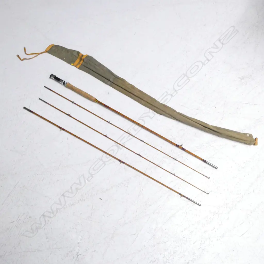 VINTAGE SEALAY No.2  ACTION FOUR PIECE SPLIT CANE ROD Image 1++