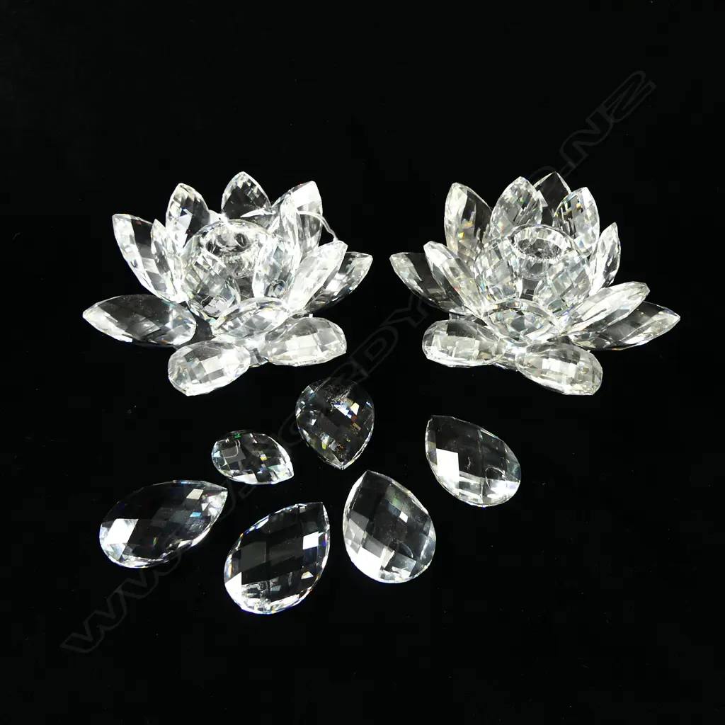 PAIR OF SWAROVSKI CRYSTAL CANDLE HOLDERS (4 LOOSE CRYSTALS BUT COMPLETE), D.140MM Image 1++