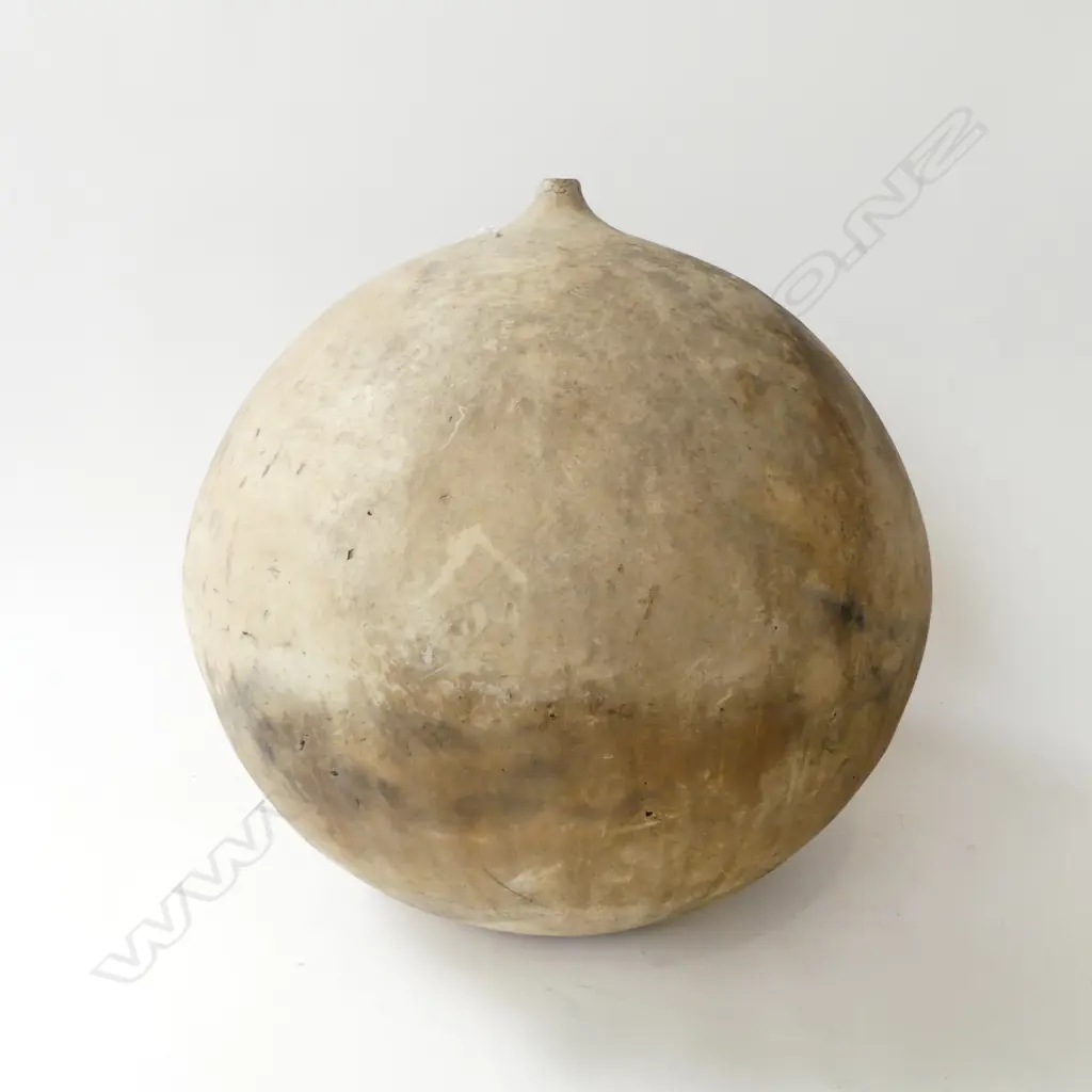 ROUND SHORT NECKED SPHERE POTTERY, SML REPAIR TO TOP, H.400MM Image 1++