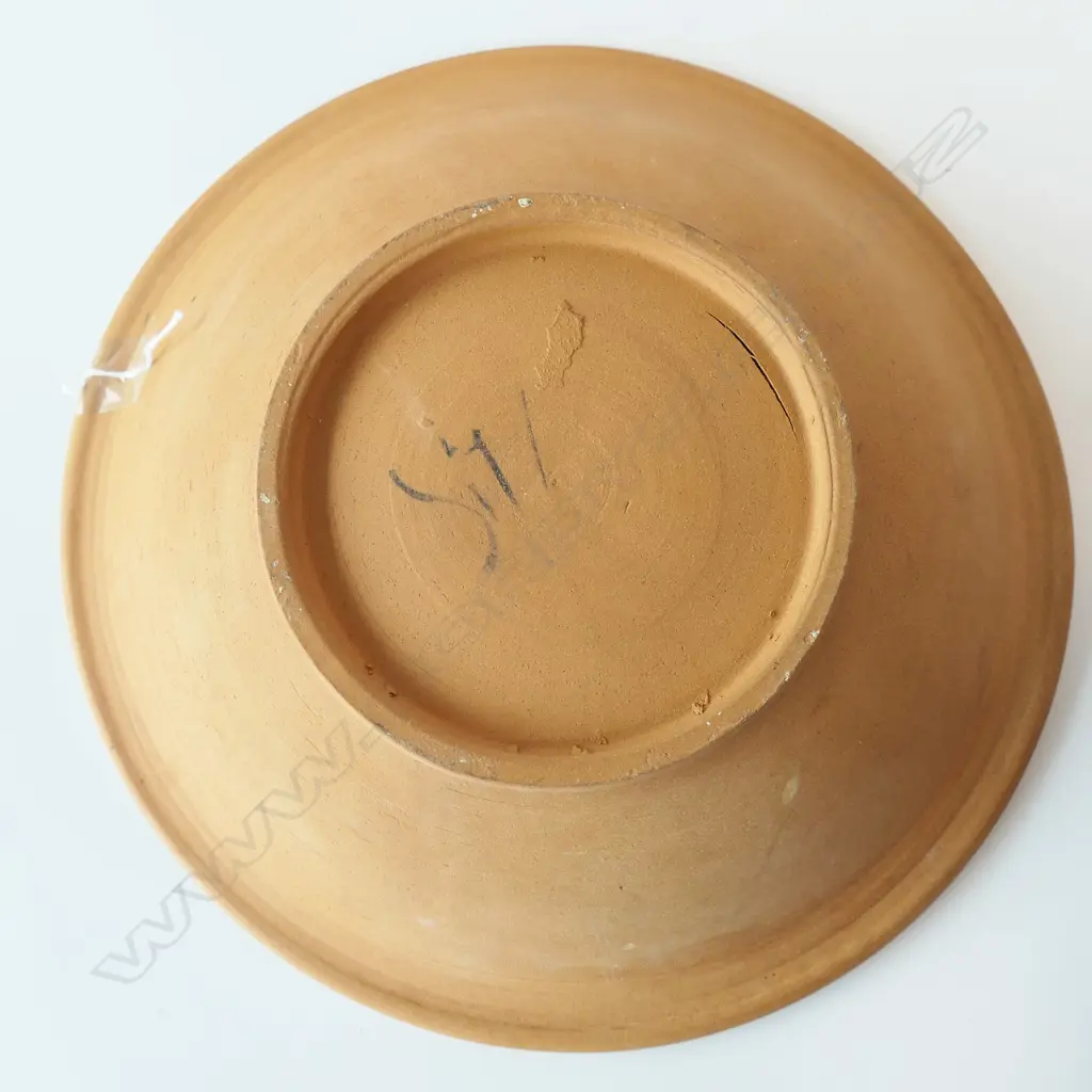 STUDIO POTTERY TERRACOTTA FACE BOWL, w GLAZED CENTRE, SIGNED, Dia.325mm Image 1++