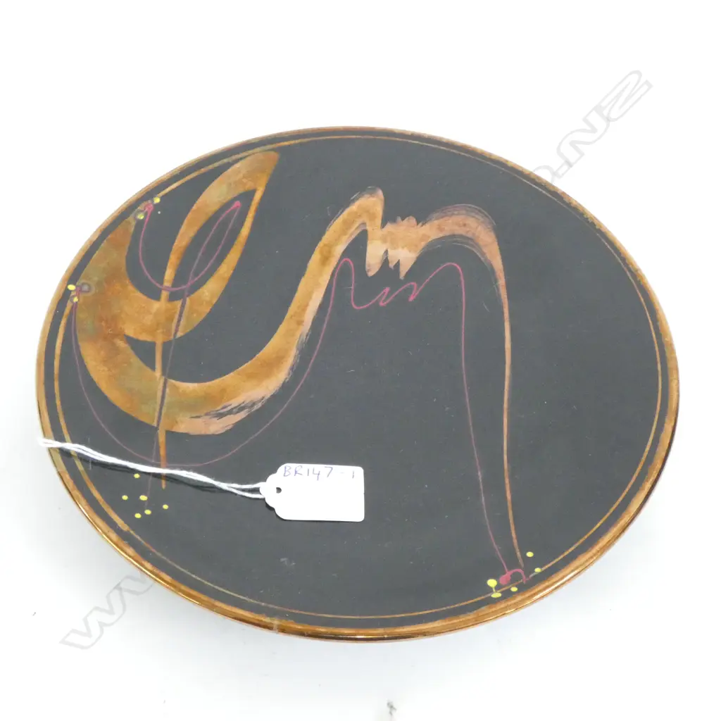 PETER COLLIS PLATE Dia.240mm  gilt red & yellow decoration on black Image 1++