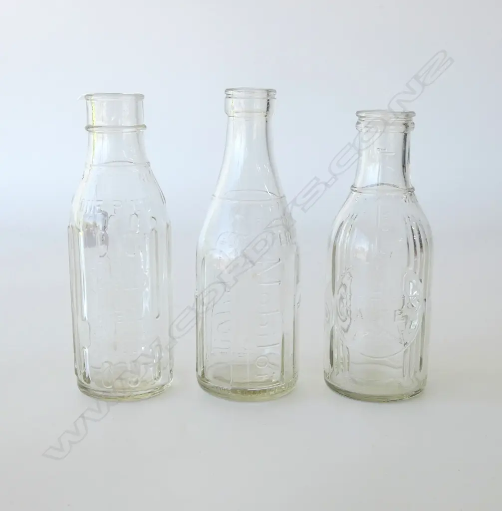 3 VINTAGE GLASS OIL BOTTLES; SHELL, MOBIL, CALTEX H.230mm Image 1++