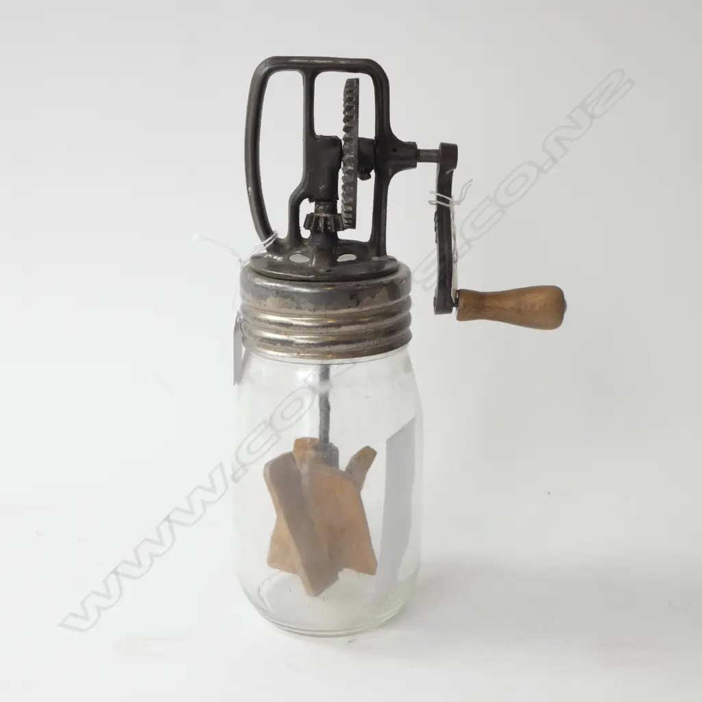 (2205) SML VINTAGE GLASS 4 PADDLE DAZEY CHURN H.290mm Image 1++