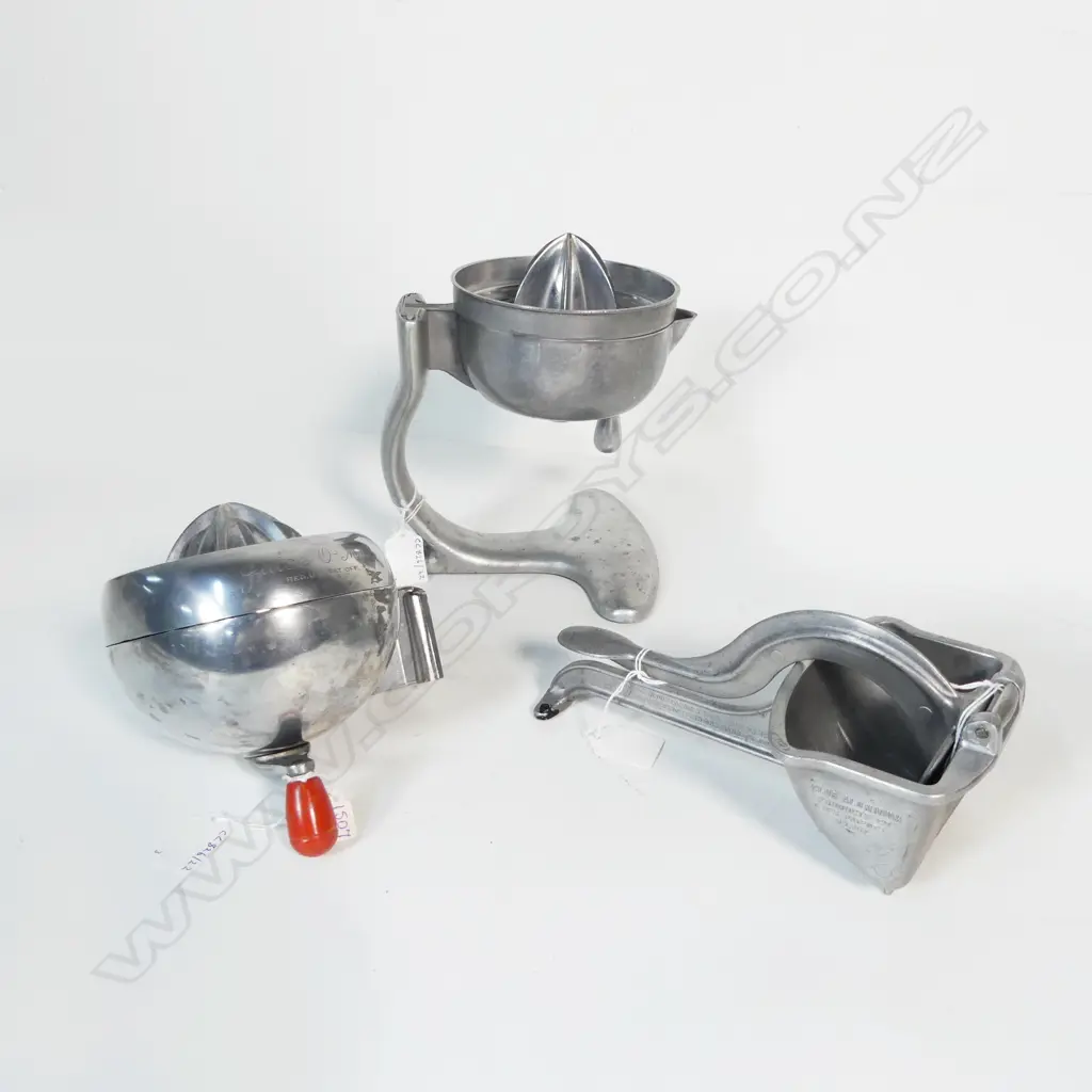 1264/1507/1456 3 VINTAGE CAST ALUMINIUM LEMON SQUEEZERS H220 TALLEST Image 1++