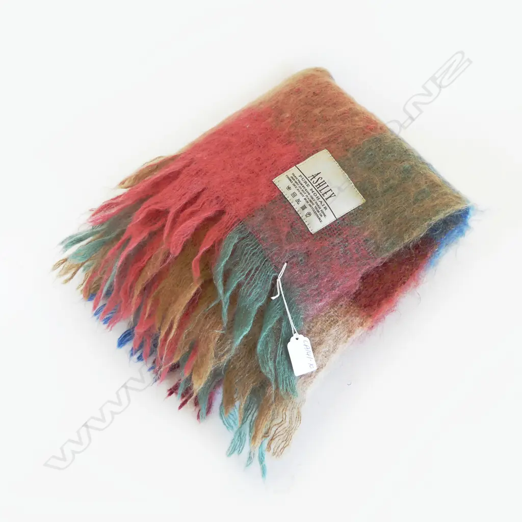 'ASHLEY PURE MOHAIR' TRAVEL RUG Image 1++