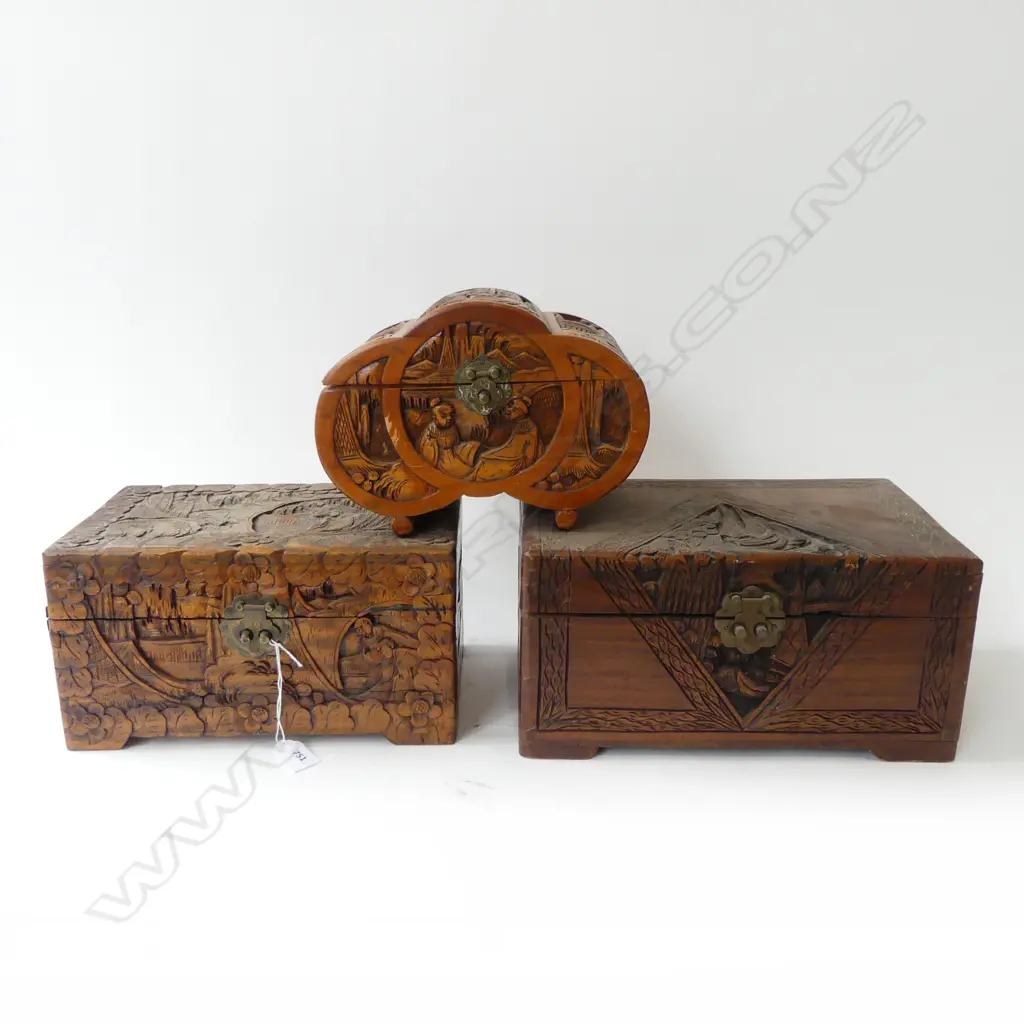 3 CAMPHOR BOXES W.330mm Image 1++