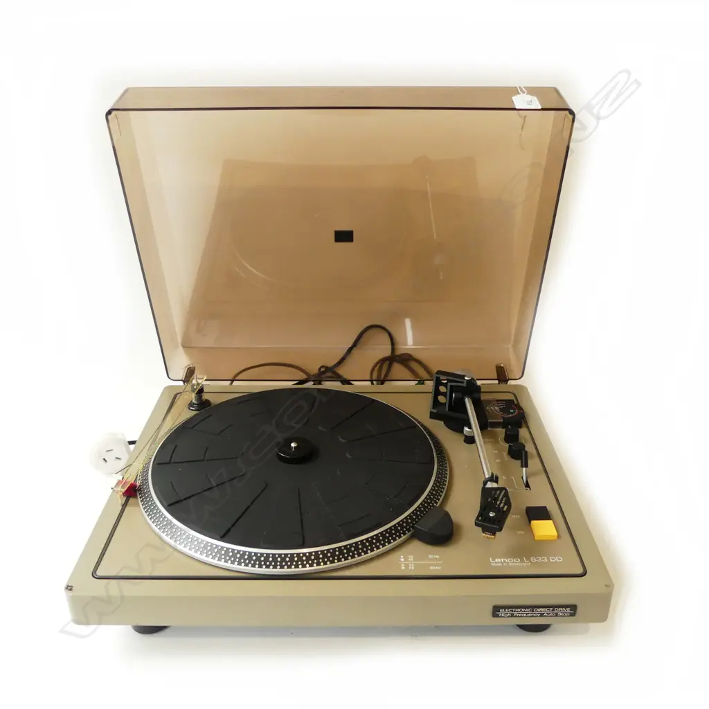 LENCO TURNTABLE L833 DD, ELECTRONIC DIRECT DRIVE Image 1++