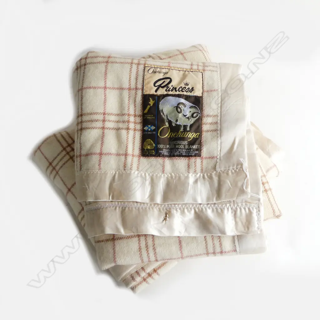 ONEHUNGA PRINCESS WOOL BLANKET Image 1++