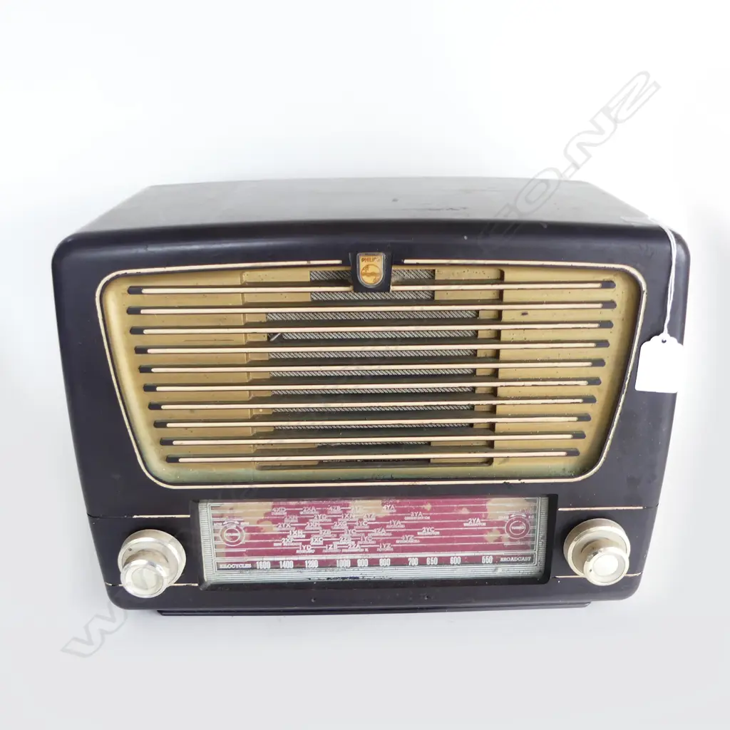 VINTAGE PHILIPS RADIO W.380mm Image 1++