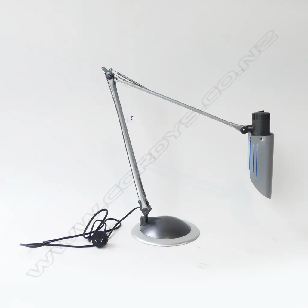 MODERN ADJUSTABLE DESK LAMP Image 1++