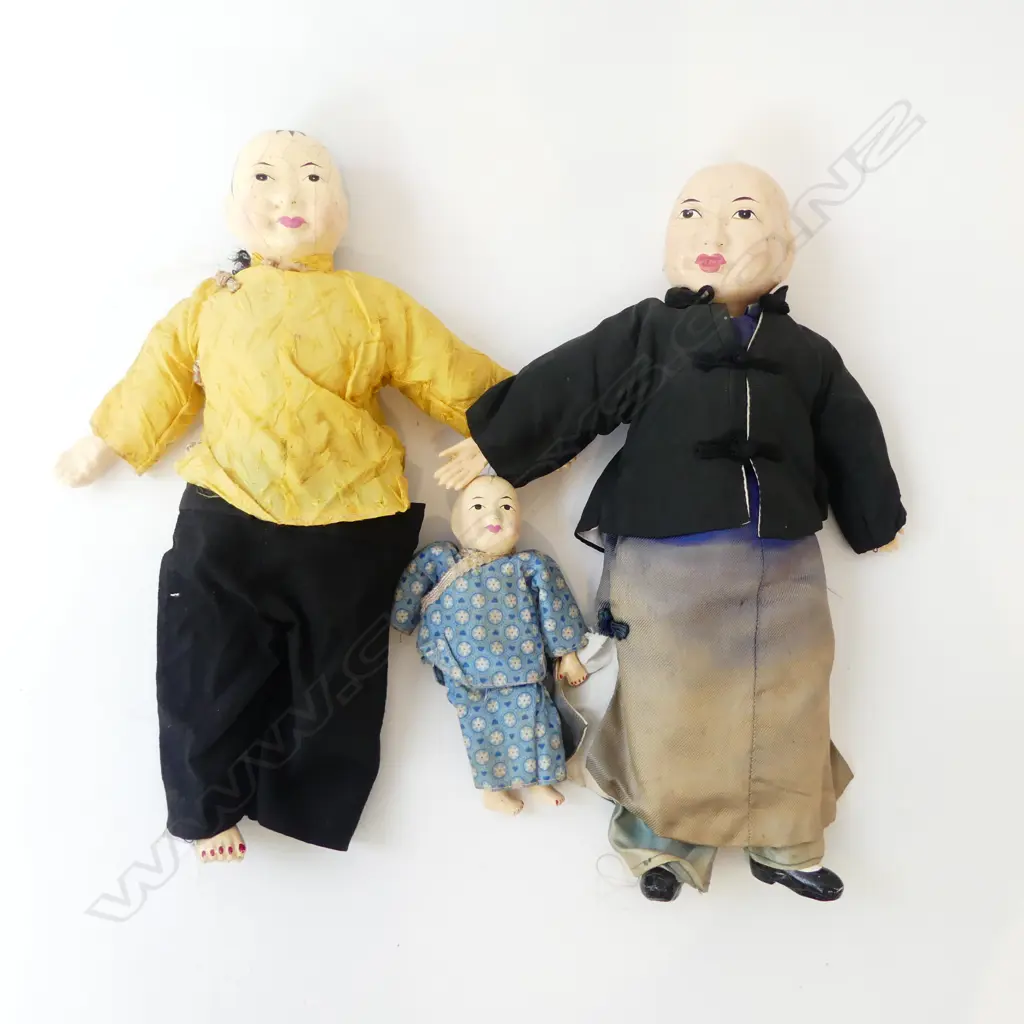 THREE VINTAGE ORIENTAL DOLLS Image 1++