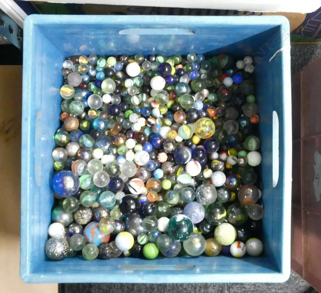 LGE QUANITY OLD MARBLES Image 1++