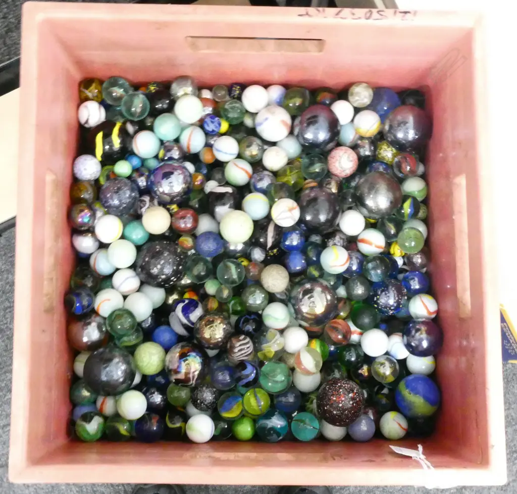 LGE QUANTITY OLD MARBLES Image 1++