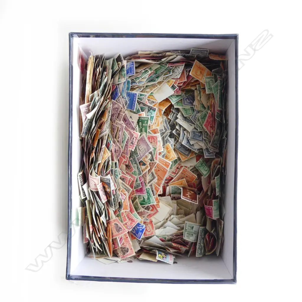 LOOSE NZ PRE DECIMAL STAMPS Image 1++