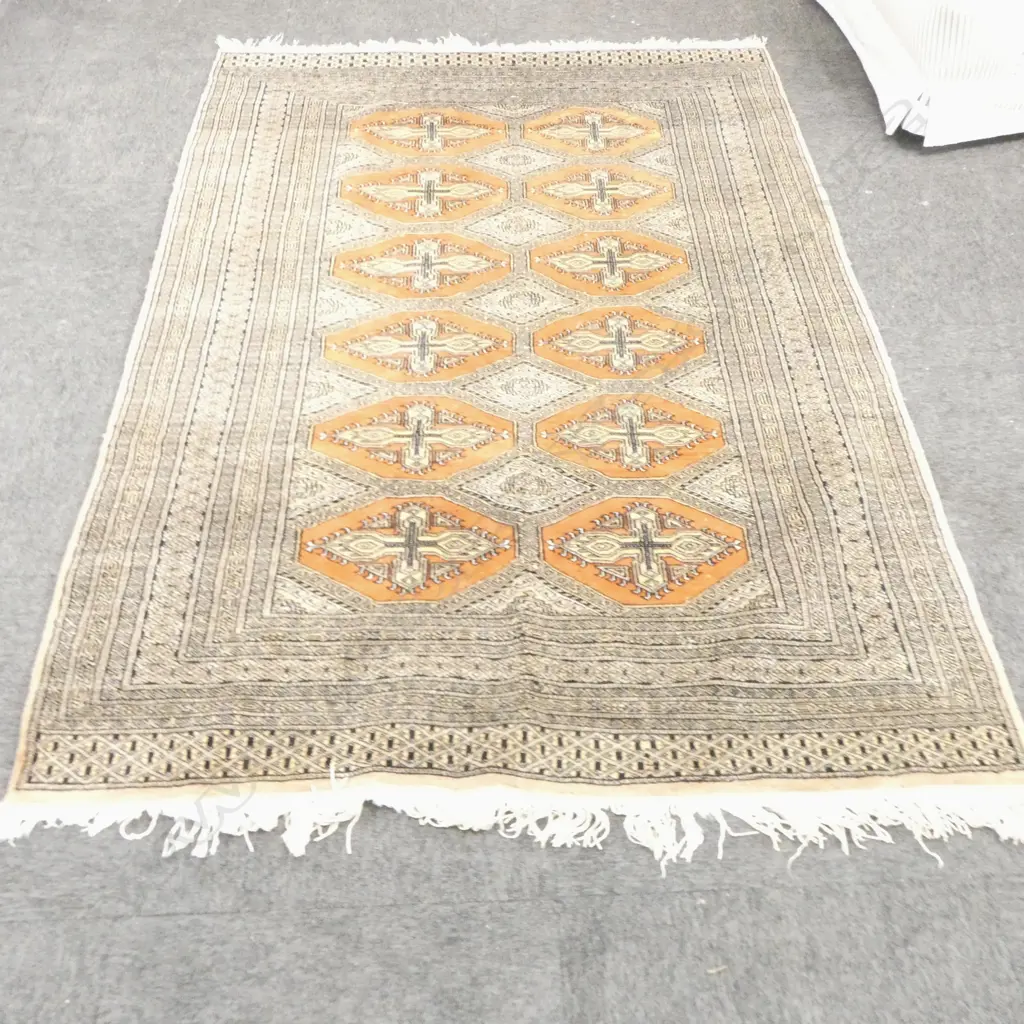 HAND KNOTTED WOOL PILE RUG 1900x1300mm Image 1++