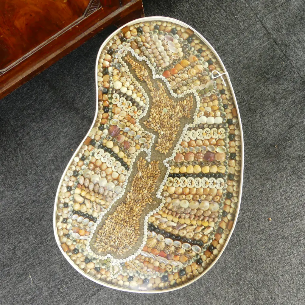 NZ FOLK ART VINTAGE SEA SHELL NZ MAP SIDE TABLE 700 x 460 x 350mm Image 1++