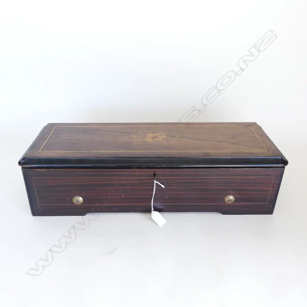 ANTIQUE MUSICAL BOX (WORKS) 570x215x150mm Image 1++