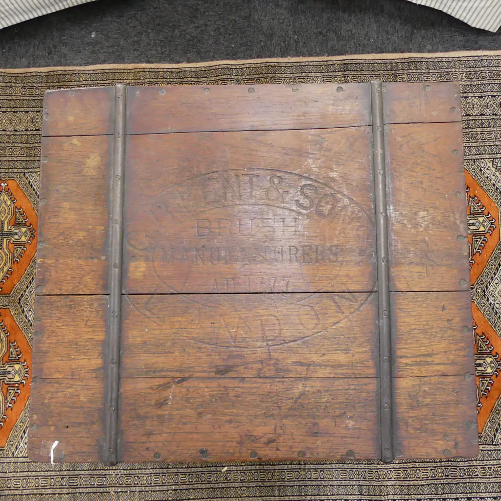 C.B. KENT & SONS LONDON OAK TRUNK 610x530x530mm Image 1++