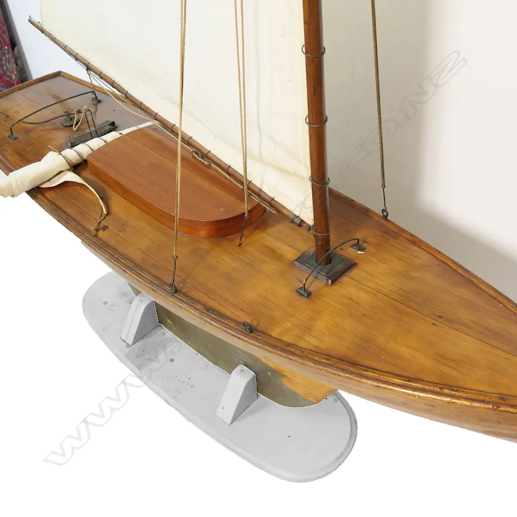 A large and impressive vintage pond yacht, Image 1++