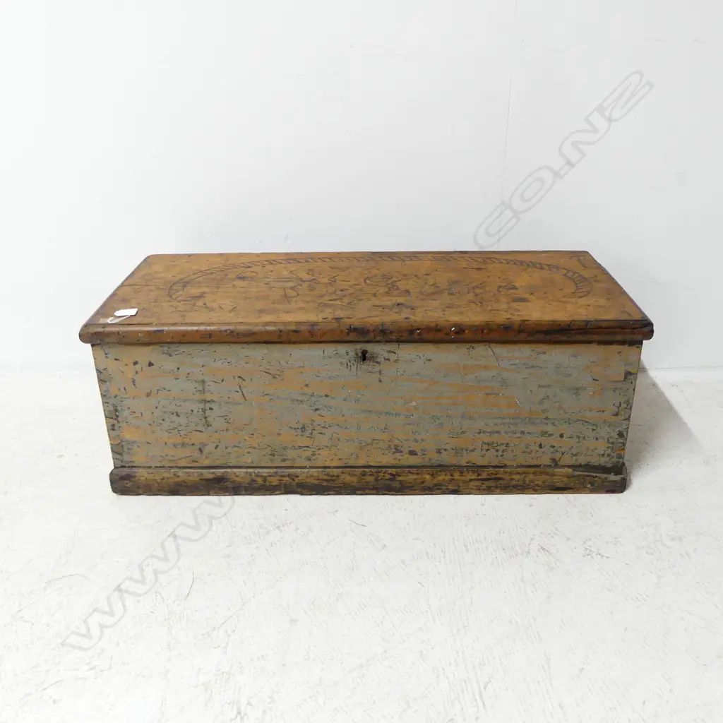 ANTIQUE BLANKET CHEST 940x390x330mm Image 1++