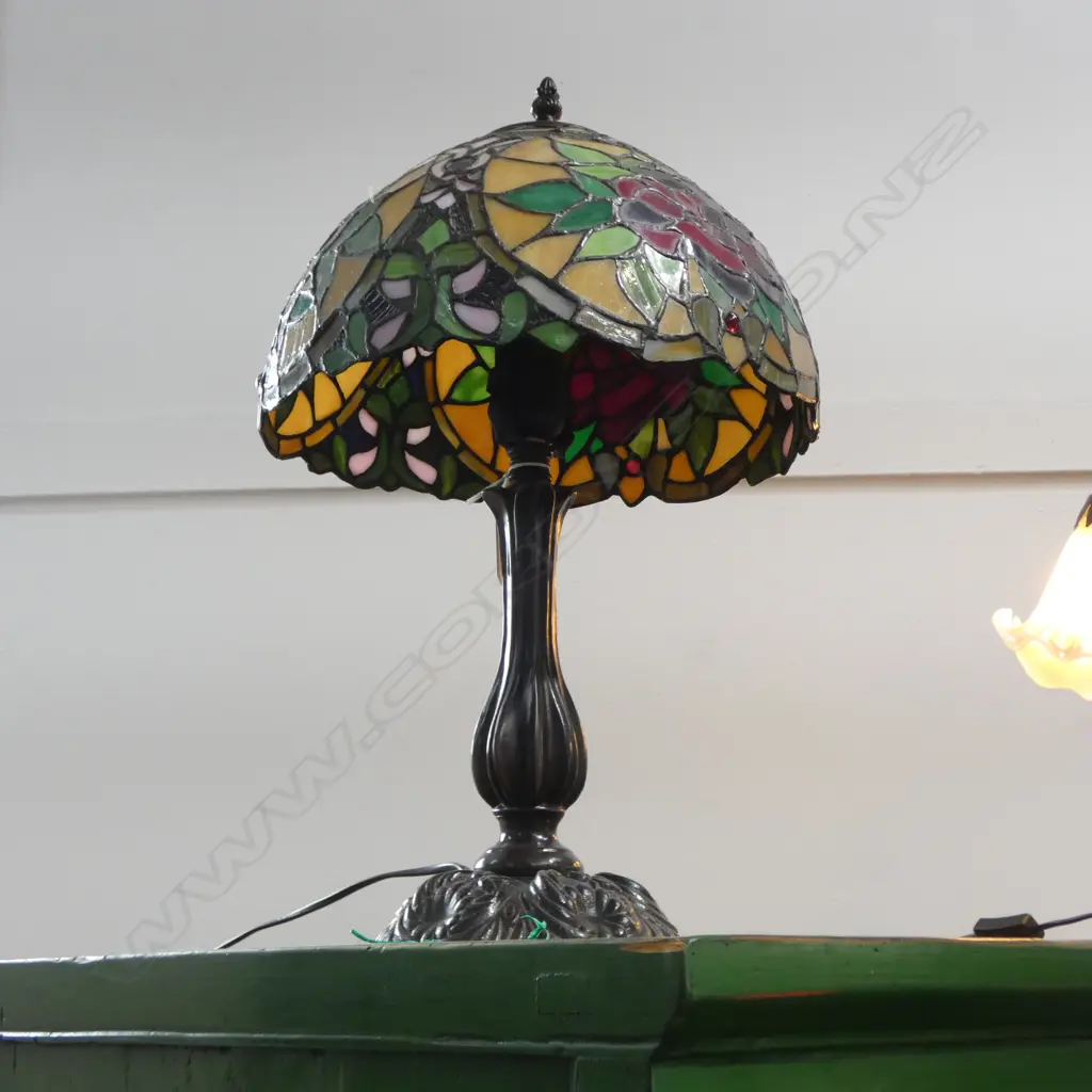 TIFFANY STYLE TABLE LAMP H.480mm Image 1++
