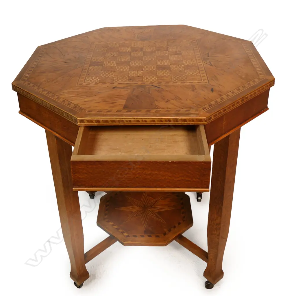 A William Norrie style inlaid games table, Image 1++