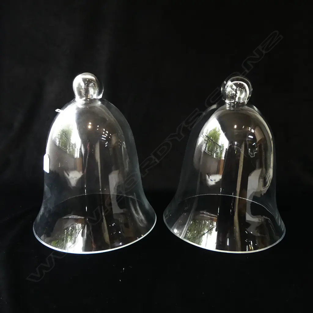 TWO GLASS CLOCHE H.340mm Image 1++