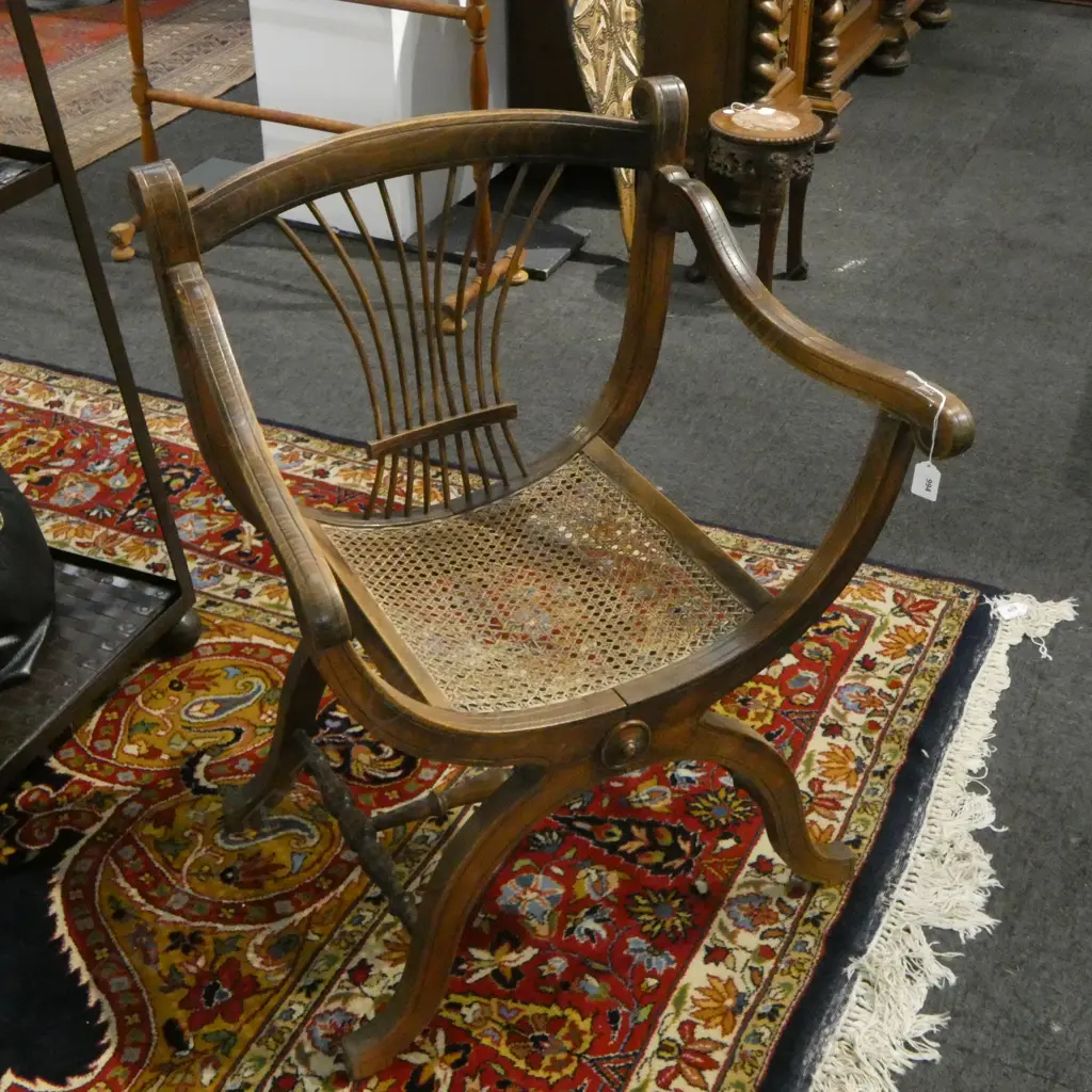 X FRAME CURULE CHAIR, CANED SEAT AF Image 1++