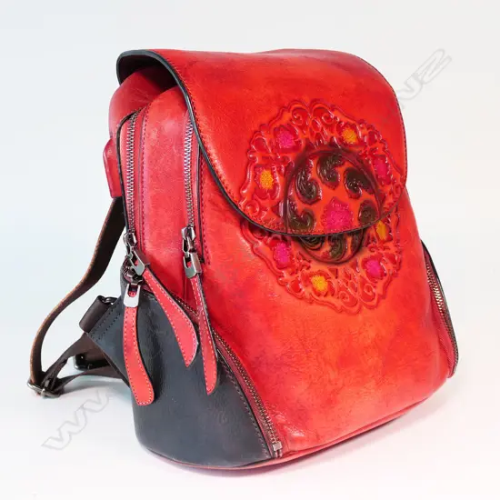 SM RED TOOLED LEATHER BACKPACK, MULTIPLE POCKETS, 260 x 300 x 150mm