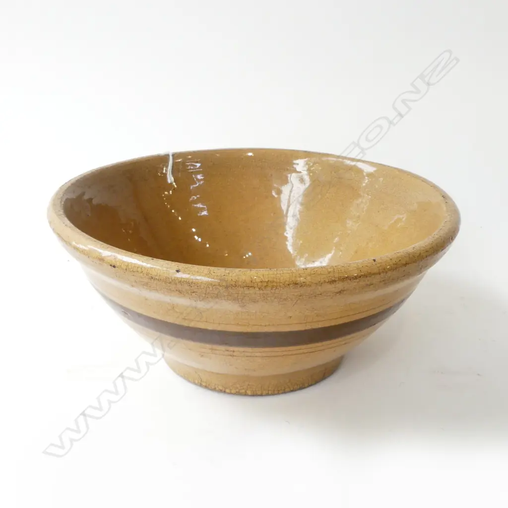 (3204) OLD CRACKLE GLAZE POTTERY MIXING BOWL Dia.255mm Image 1++