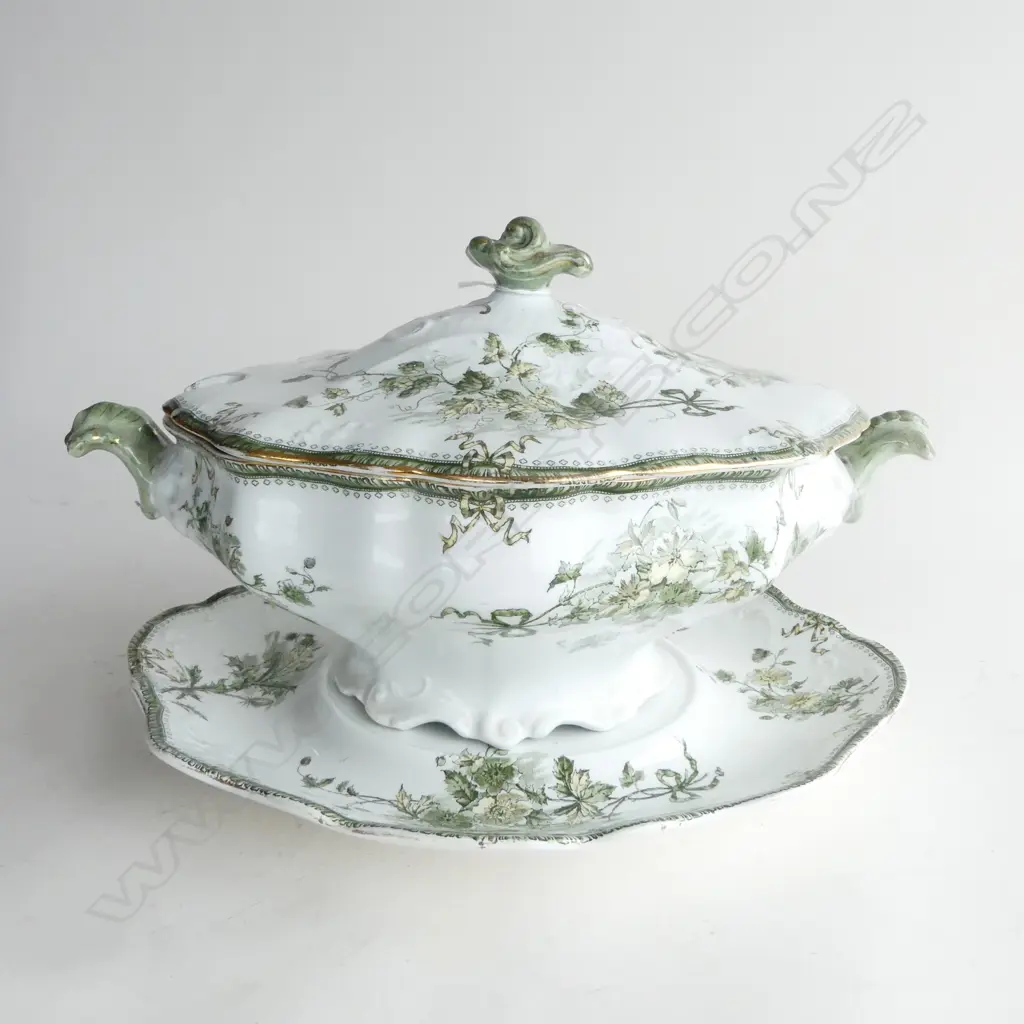 ROYAL DOULTON BURSLEM TUREEN ON STAND W.350mm Image 1++