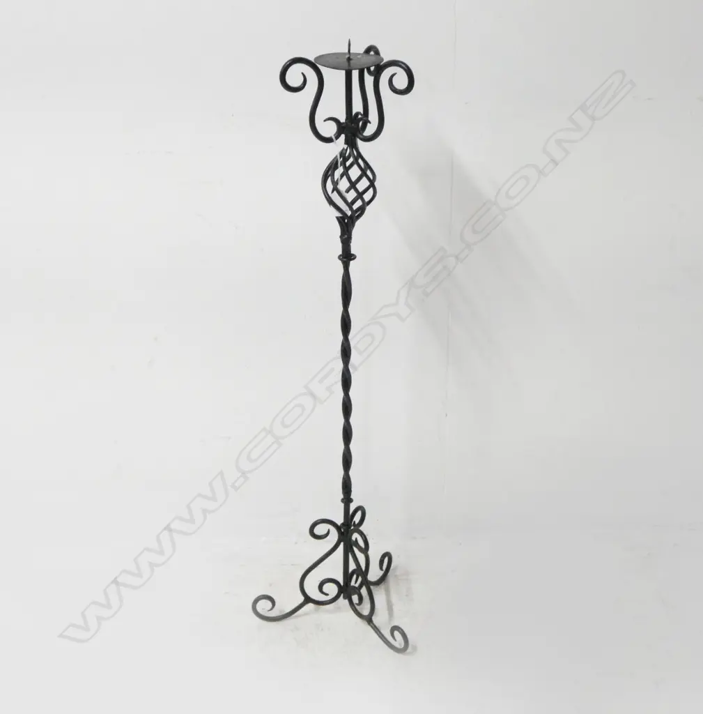 WROUGHT IRON CANDLE HOLDER H.880mm Image 1++