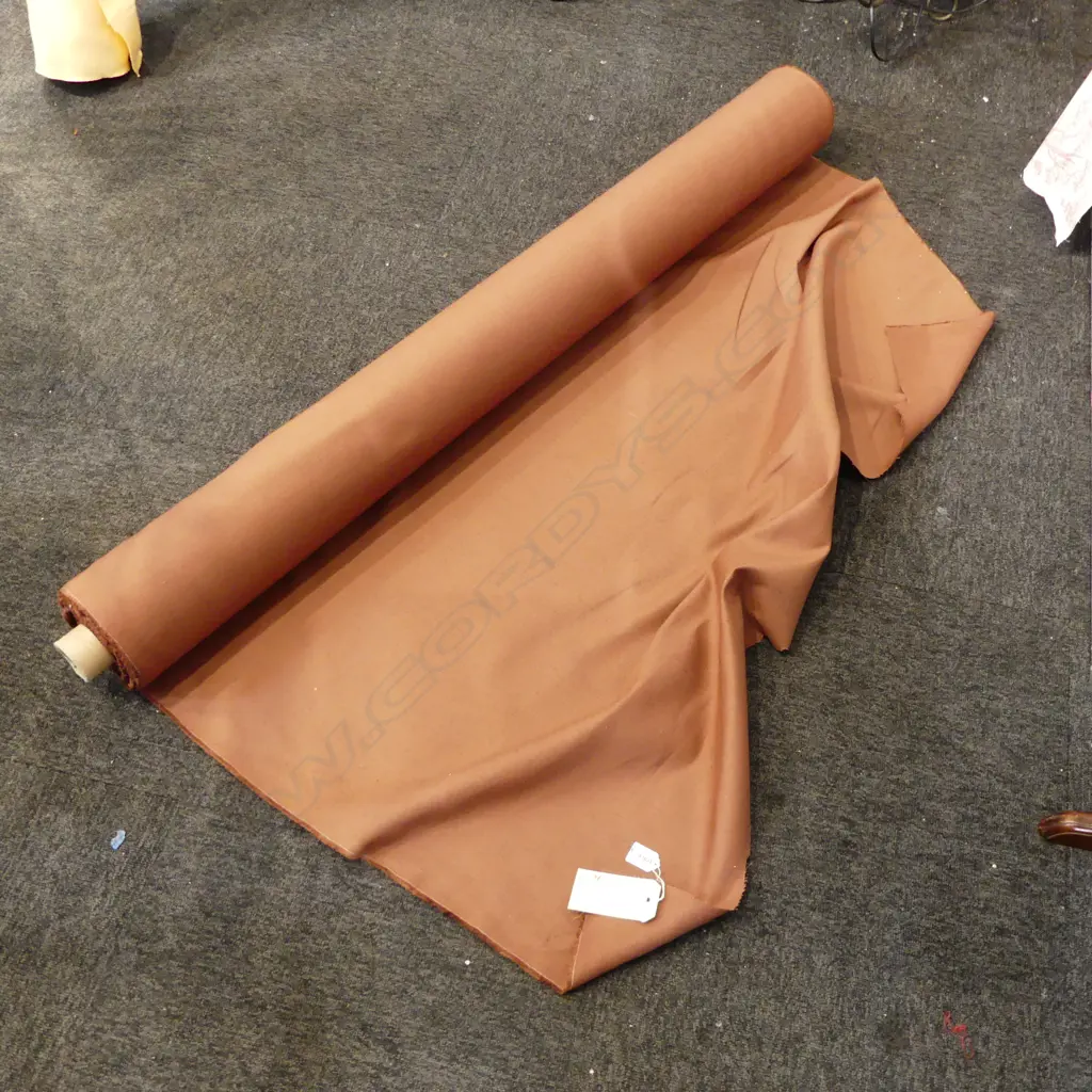 FABRIC BOLT; NUTMEG LINEN, 27 METERS Image 1++