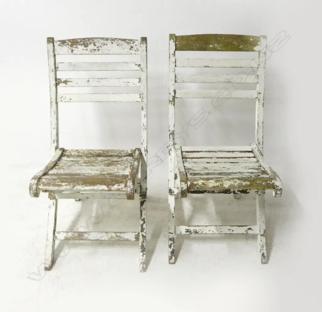 PR RUSTIC WHITE PAINTED FOLDING CHAIRS Image 1++