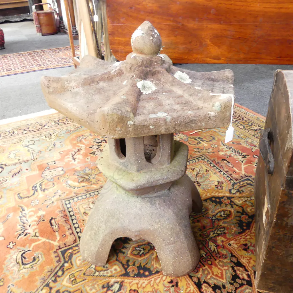 LG 2 PART CONCRETE GARDEN PAGODA H.600mm Image 1++