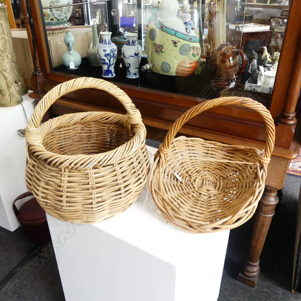 WILLOW BASKET & TRAY H.380mm Image 1++