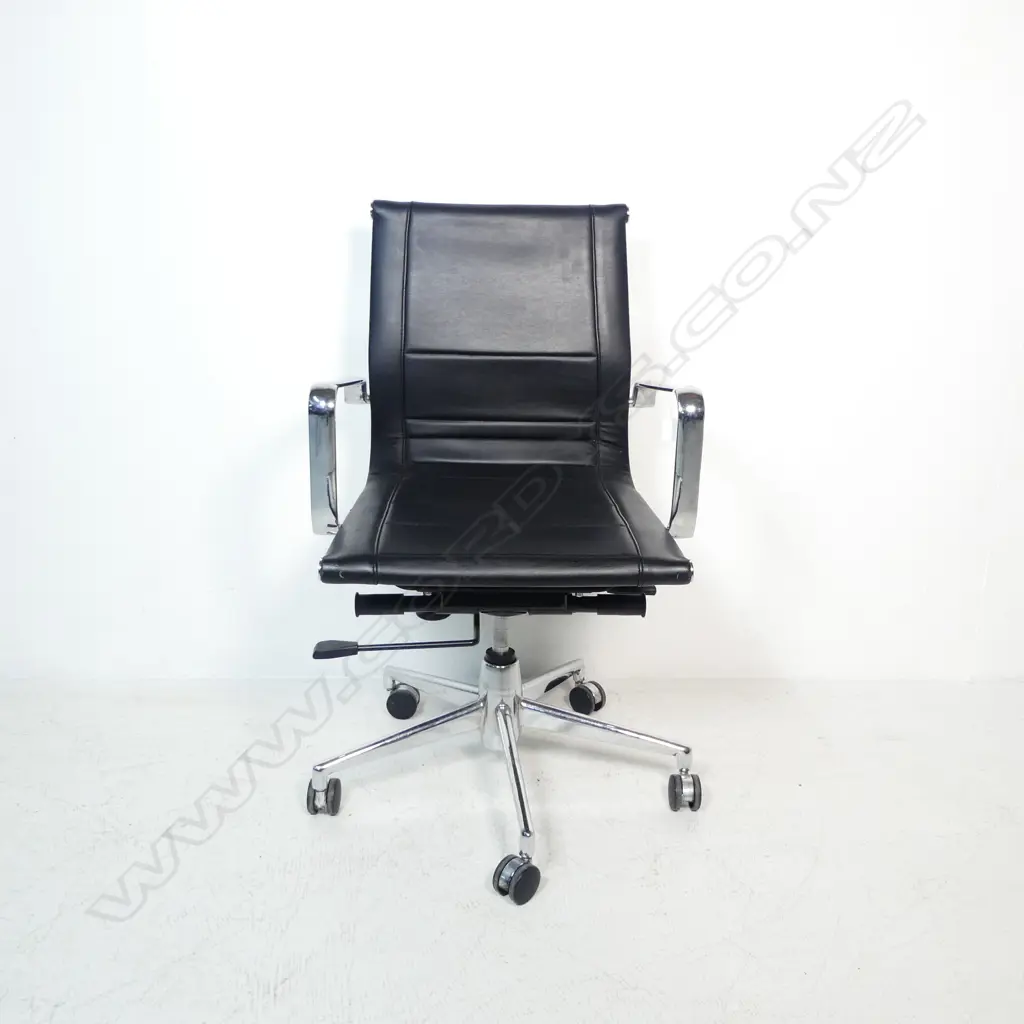 MODERN OFFICE CHAIR Image 1++