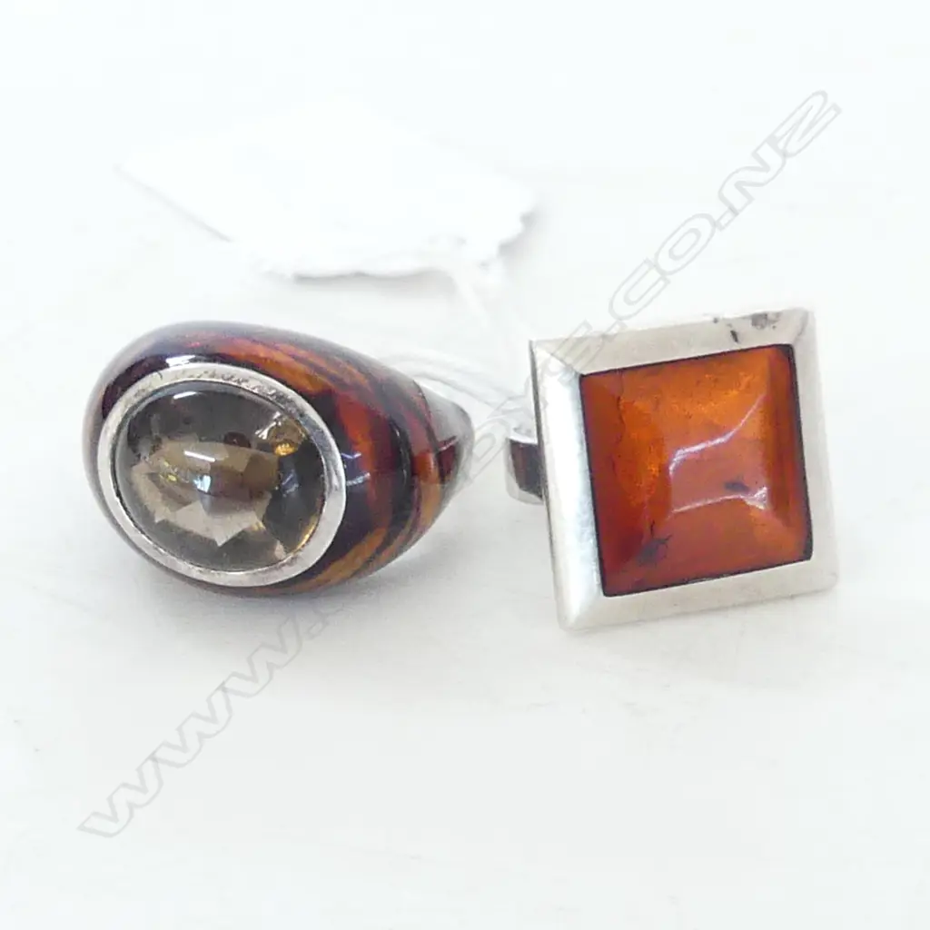 2 ST SILVER RINGS, 1 AMBER FILLED, 1 ENAMEL & SMOKEY QUARTZ   Image 1++