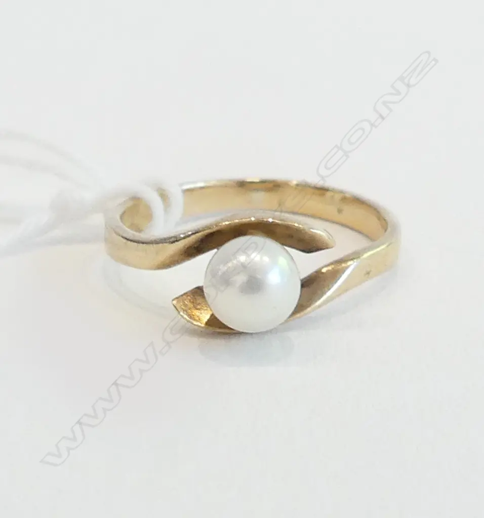 9CT PEARL RING 1.9 GM SIZE L Image 1++