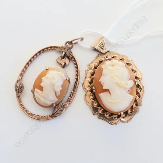 2 9CT CAMEOS 30x25mm 7.9 GM