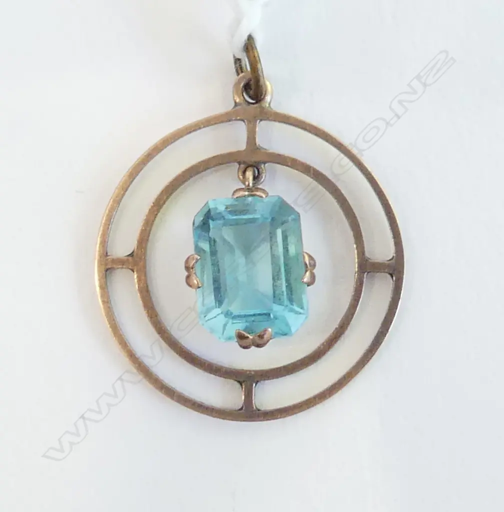 9CT & BLUE STONE PENDANT 1.6 GM Image 1++