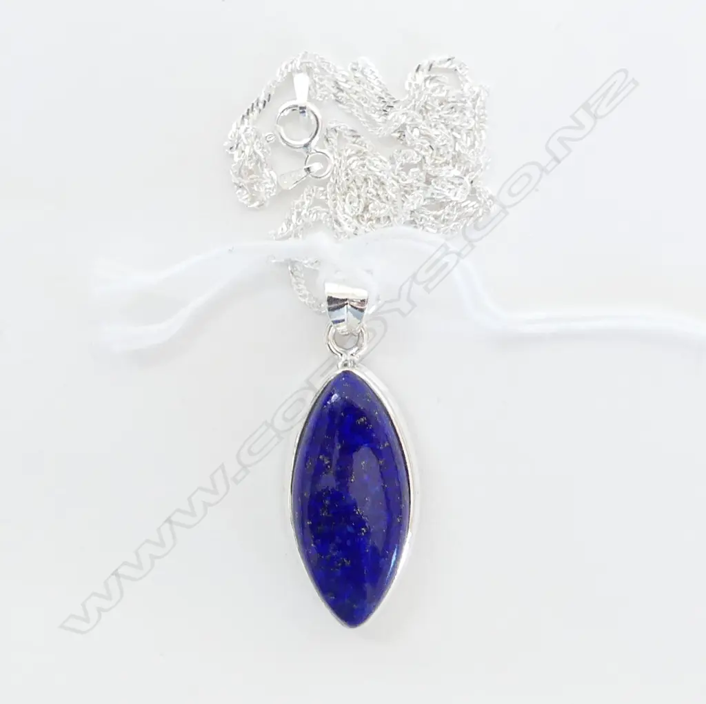 STG & LAPIS PENDANT WITH CHAIN Image 1++