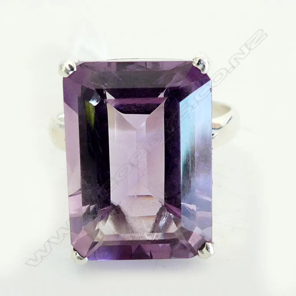 STG & AMETHYST RING Image 1++