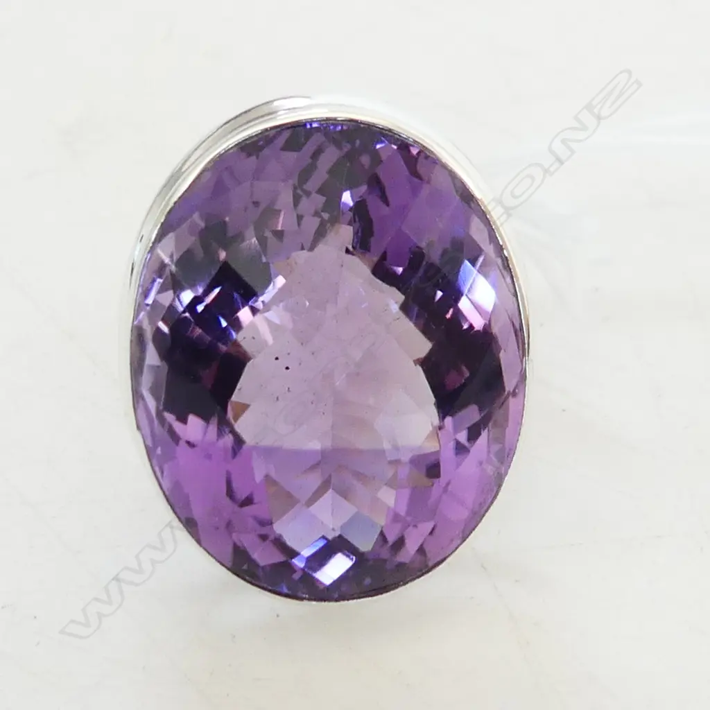 STG & LARGE AMETHYST RING Image 1++