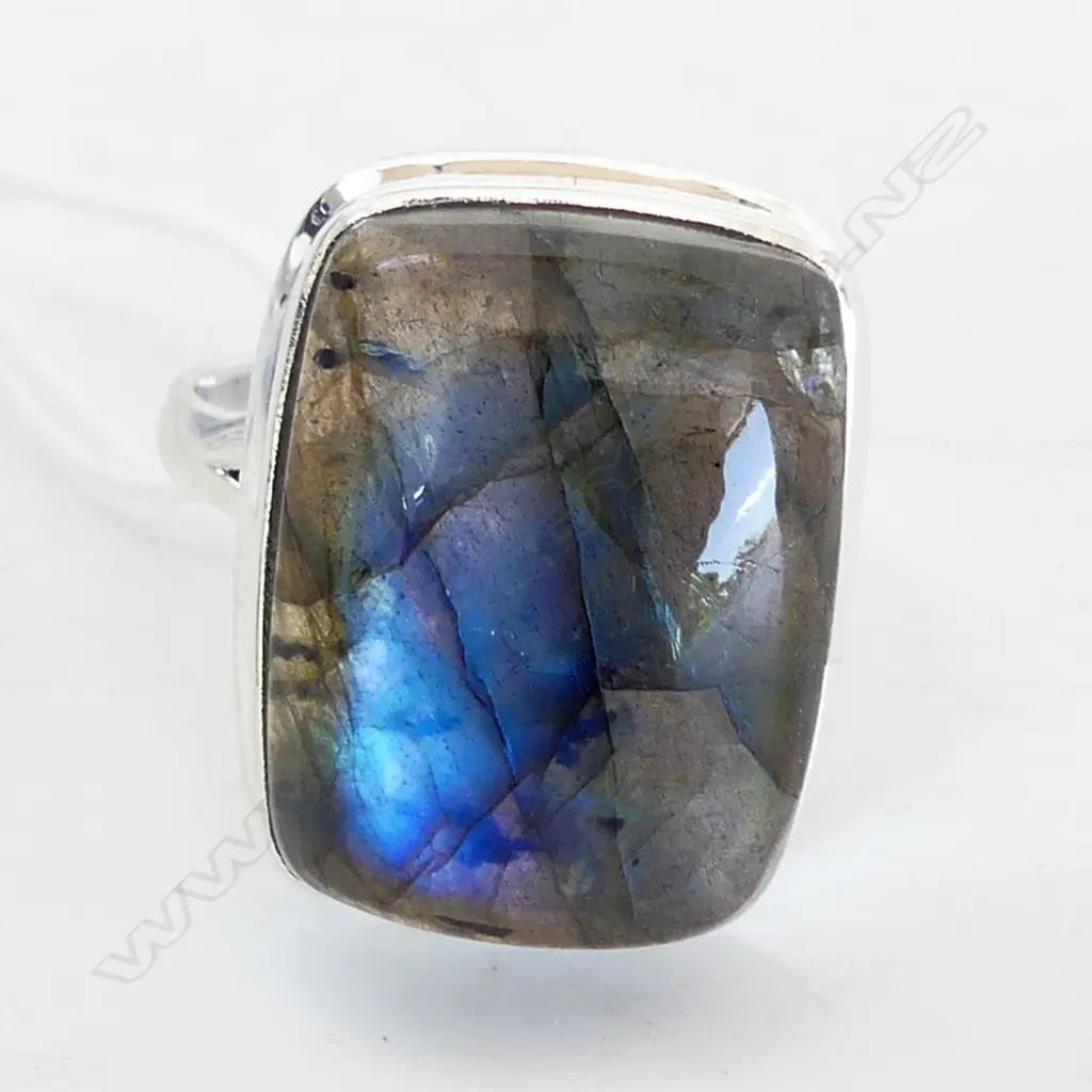 STG & LABRADORITE RING Image 1++
