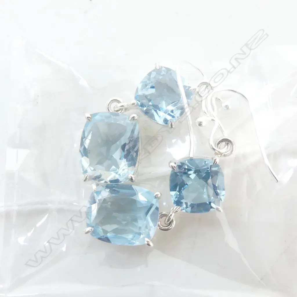 STG & BLUE TOPAZ HANGING EARRINGS Image 1++