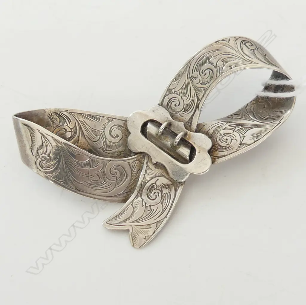 SILVER BOW & BUCKLE BROOCH W.65mm 10.9 GM Image 1++